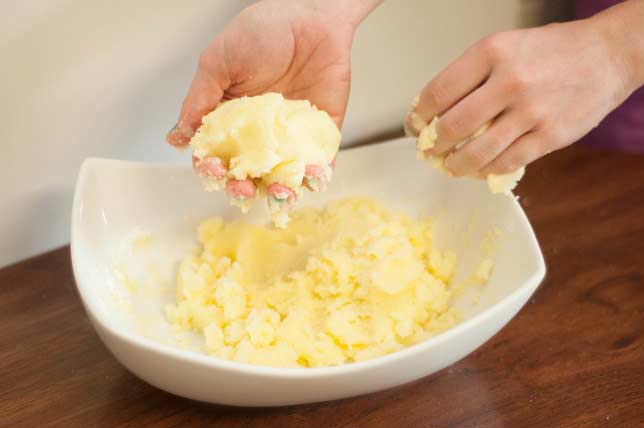 DIY Bath Fizzy Bombs