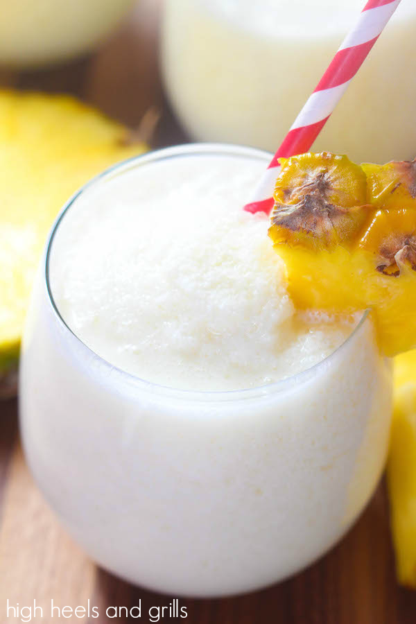 Next time pineapples are on sale, I SO wanna try this!