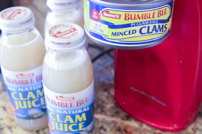 Bumble bee minced clams in a can and bottled clam juice