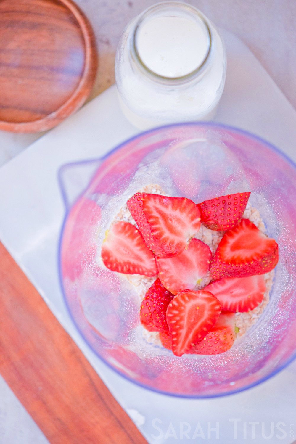 What to do with those flavorless oatmeal packets no one will eat- make this delicious Strawberry Breakfast Milkshake!