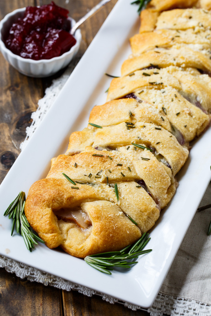 20 Easy and Delicious Thanksgiving Leftover Recipes - Crescent Rolls