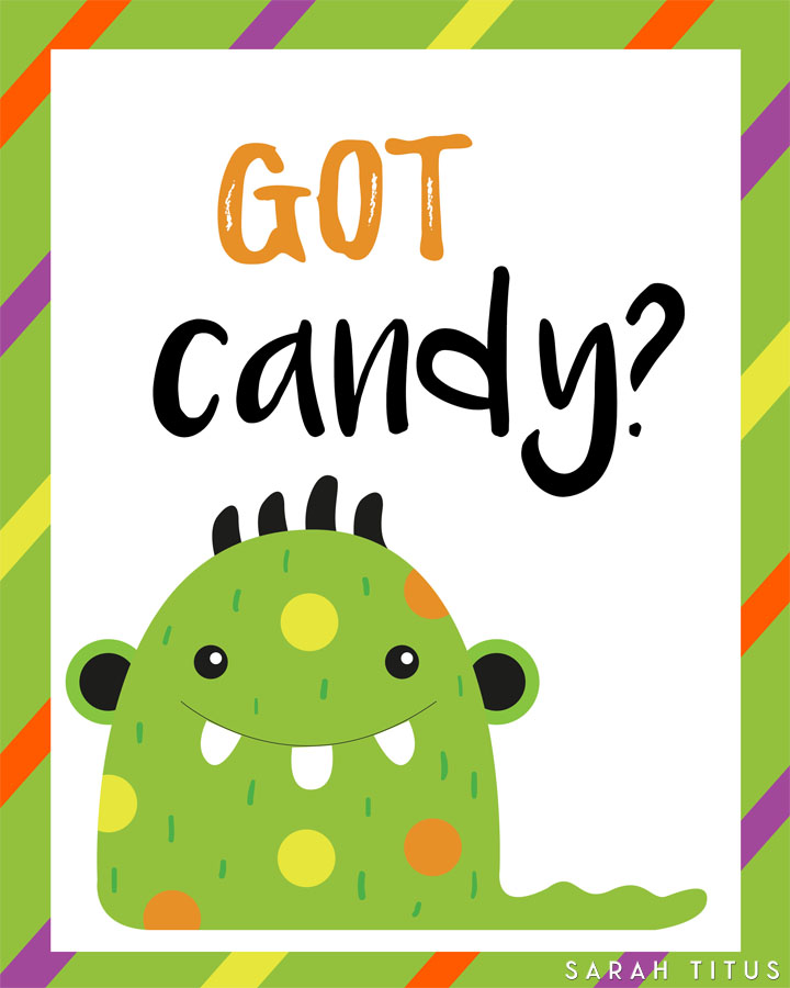 Wouldn't it be nice for houses that hand out candy to have a Halloween printable door sign letting you know they are participating? Now you can! Get your free printable here!