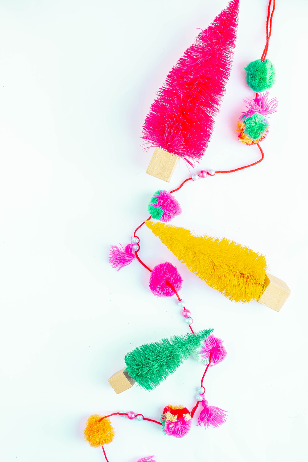 How to Save Money on Holiday Shipping Costs