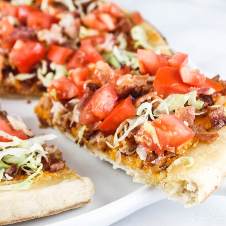 Have you ever been in a position where your family is really hungry and they want to eat right away? This BLT Pizza is the perfect recipe for you to make in those busy times. Plus, it's absolutely delicious! 