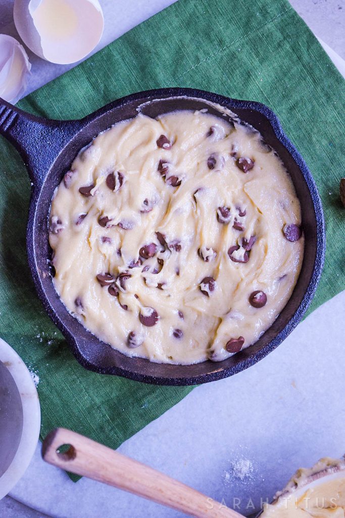 When you think of cooking in a skillet, cookies probably are not the first thing that come to mind. But, this Skillet Cookie will change that! This is a great alternative to a traditional birthday cake for your next party. Yum!