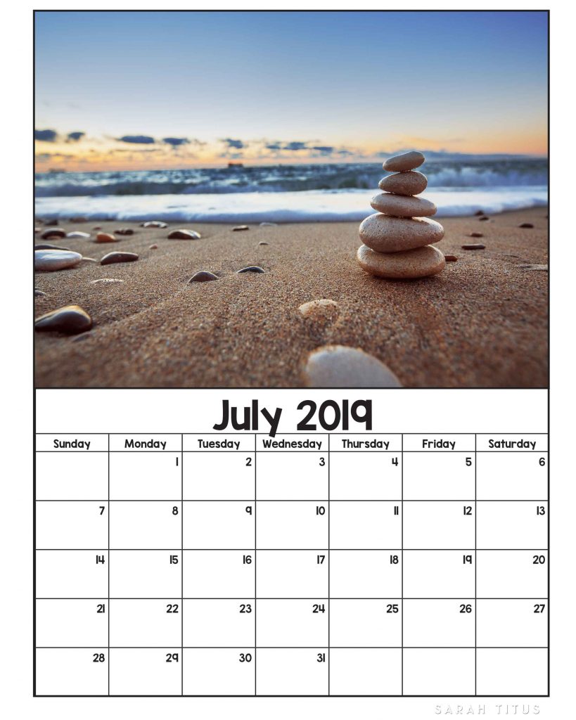 If you love nature in all its splendor, these Free Printable 2019 Nature Calendars will be the perfect accompaniment to track your plans, goals, and ideas this year. Use them for #menuplanning, #homeschooling, #blogging, or just to #organize your life. #freeprintablecalendars #2019freeprintablecalendars #naturecalendars