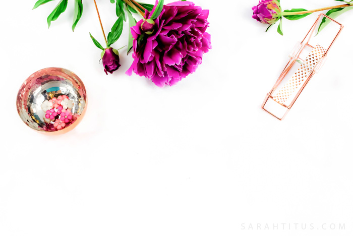 Before I started blogging, I was making $18k/YEAR. Now, I make $2.4 million dollars a year in my online store! Check out my latest income report!!! #blogging #shopify #ecommerce #incomereports #shopifyincomereports