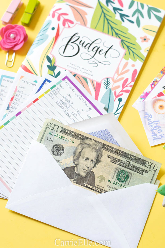 You can quickly make your own cash envelope system with these free printables and keep your spending under control throughout the entire month.