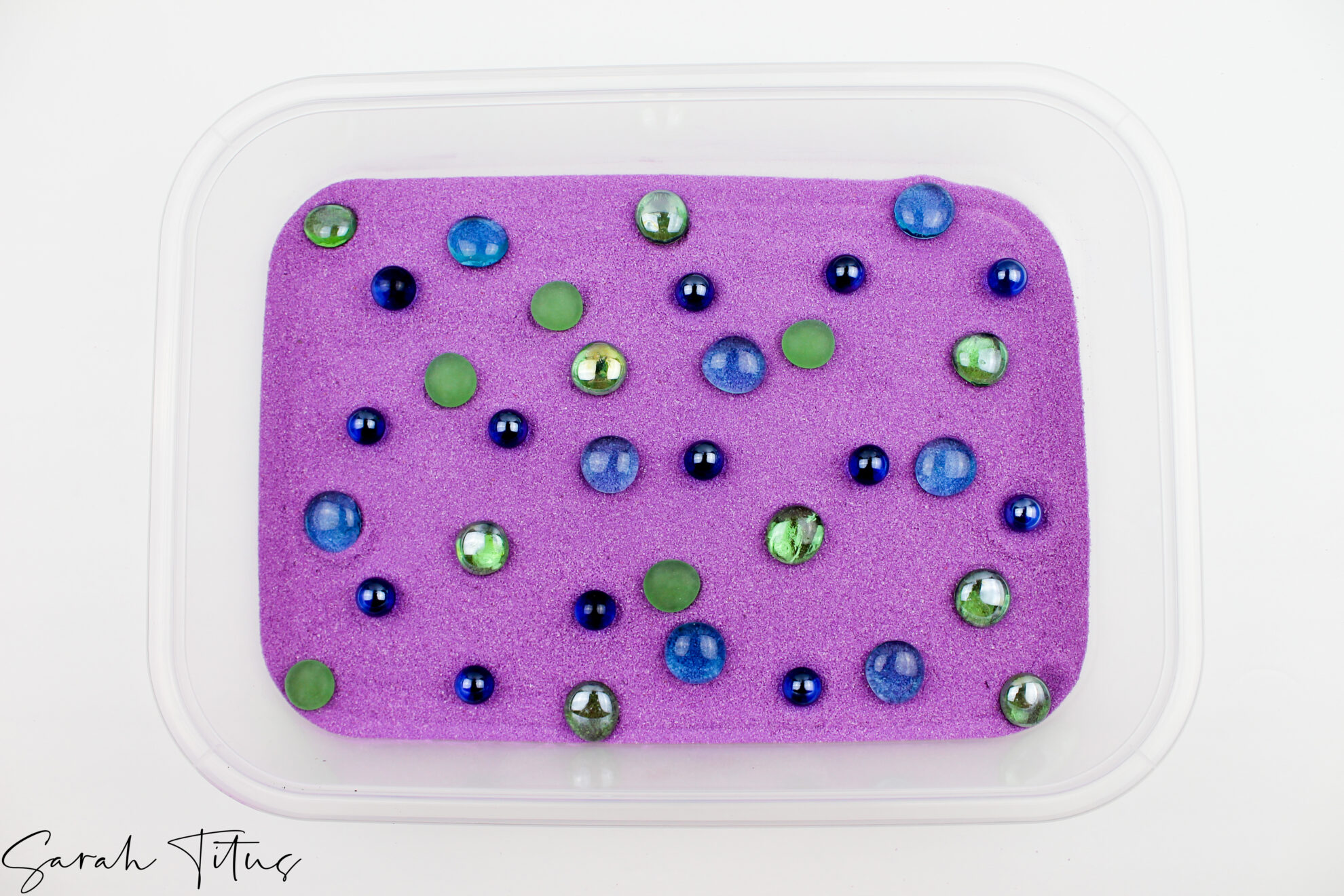 How To Make A DIY 5 Sensory Bin For Toddlers